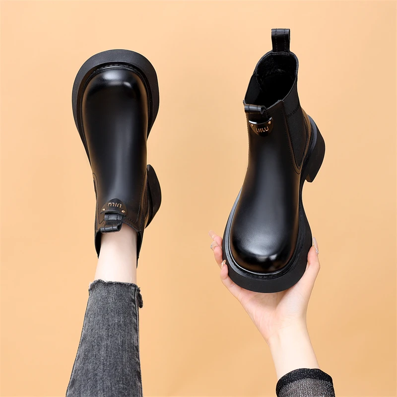 厚底切尔西女靴2024秋冬新款英伦风厚底烟筒靴加绒显瘦爆款短靴子