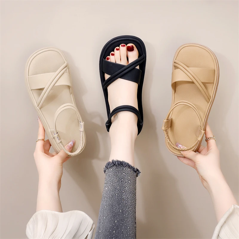 平底凉鞋女夏款2025新款简约细带软底防滑仙女配裙孕妇罗马沙滩鞋