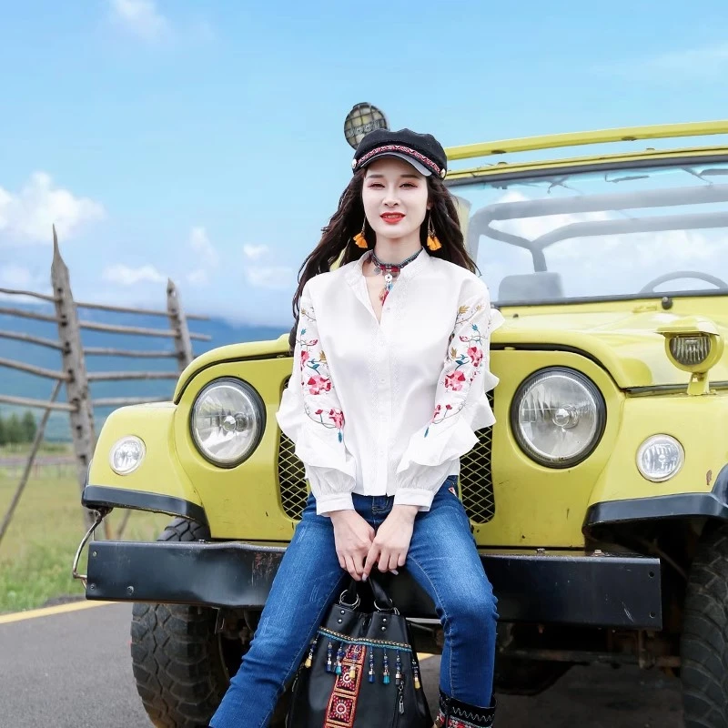 两人故事民族风服饰女装白衬衫女上衣2021年秋季TX0763
