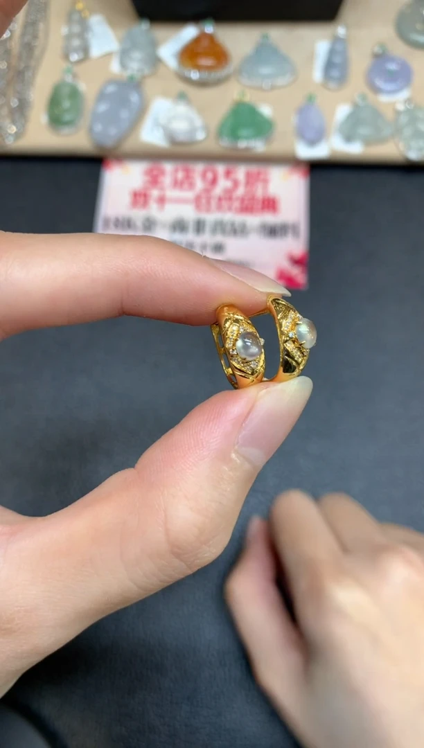【闪购商品】翡翠耳饰18K金镶嵌蛋面【无服务费】