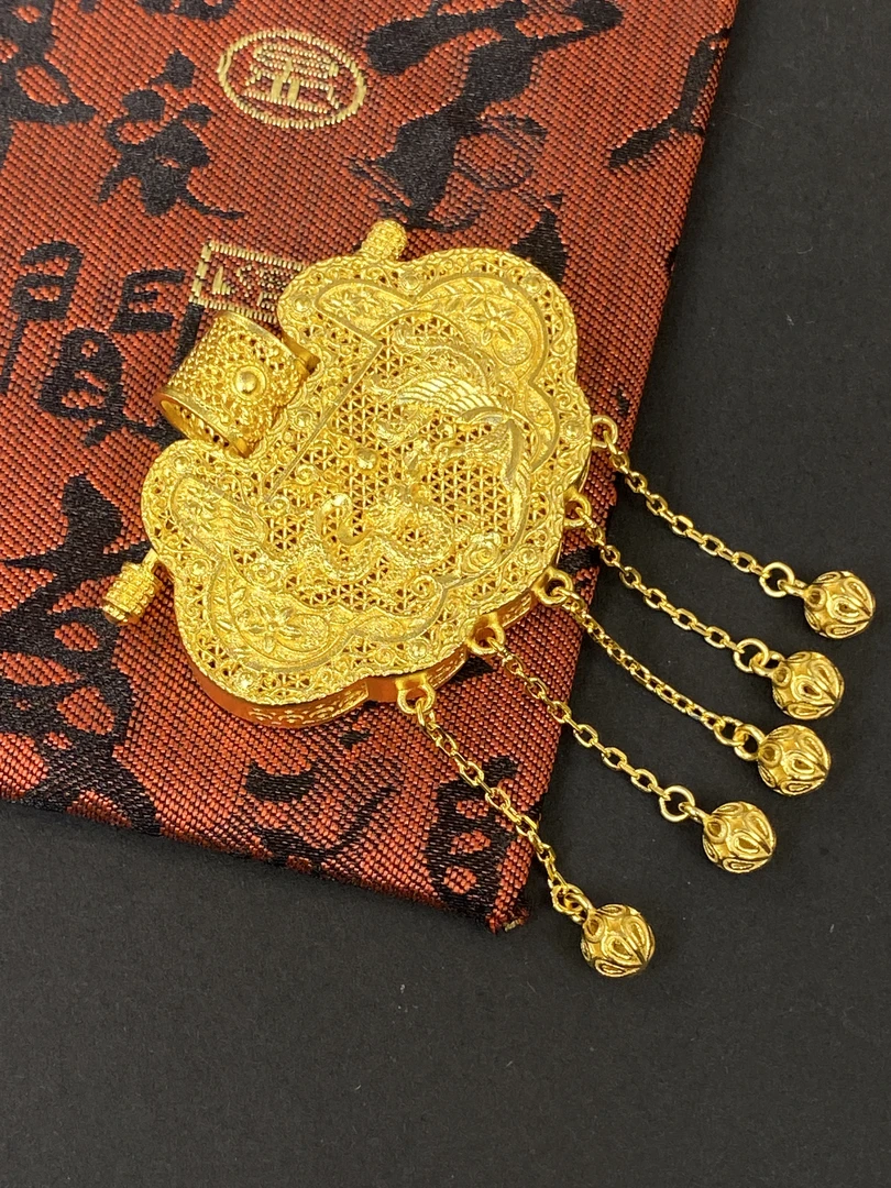 吊坠足银 《星月珠宝》天子们生吊坠（面宽42）