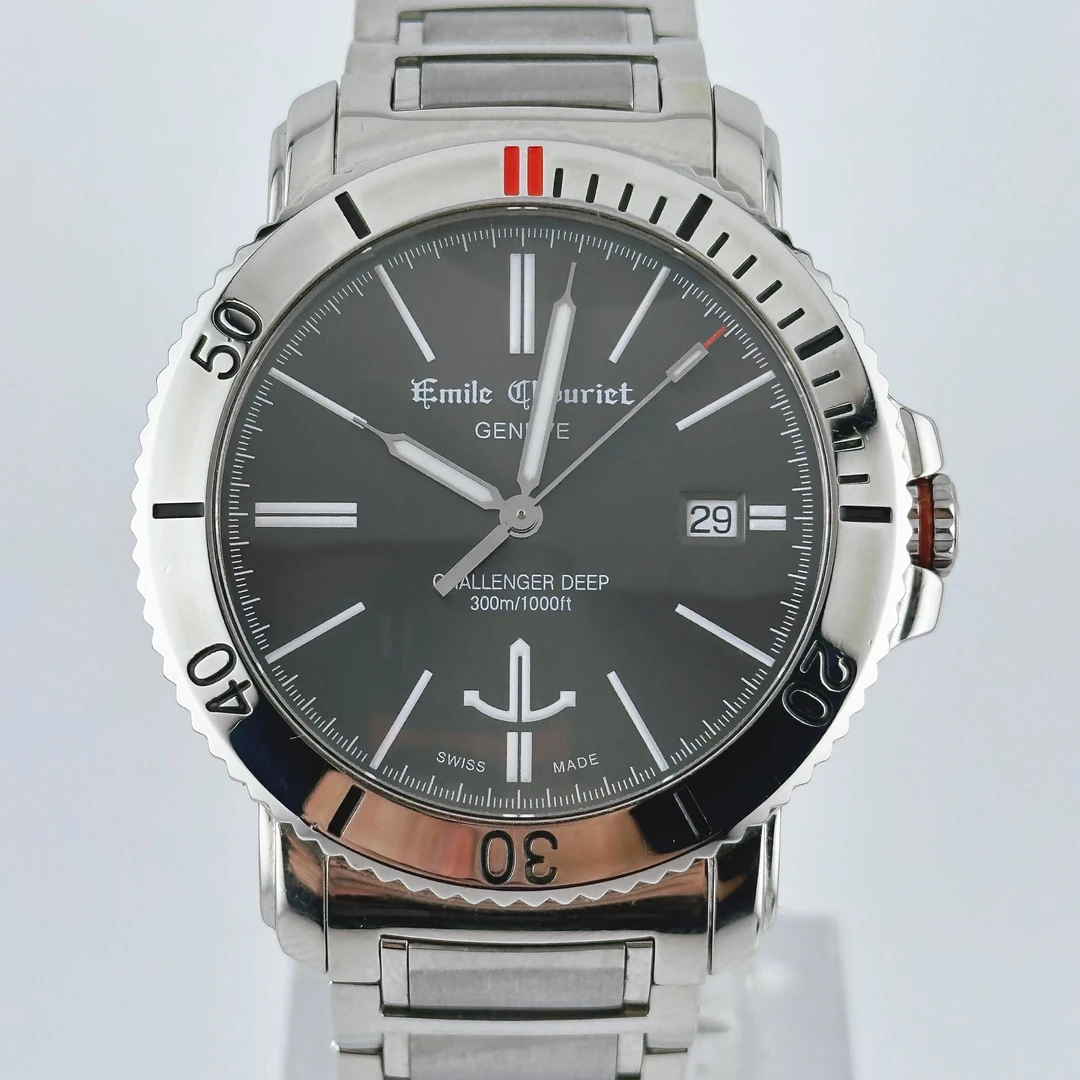 95新 EmileChouriet/艾米龙 挑战者/42mm/自动机械/男士腕表/黑盘