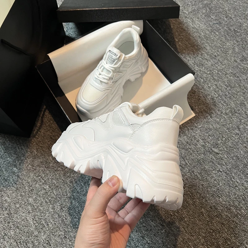 《A12》断码处理8806 新款百搭增高松糕运动鞋小个子厚底小白鞋女