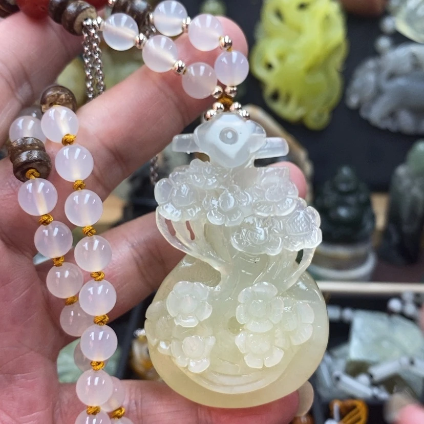 【闪购商品】蛇纹石玉吊坠未镶嵌