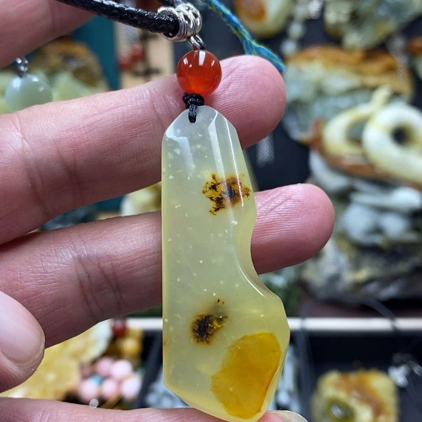 【闪购商品】蛇纹石玉吊坠未镶嵌