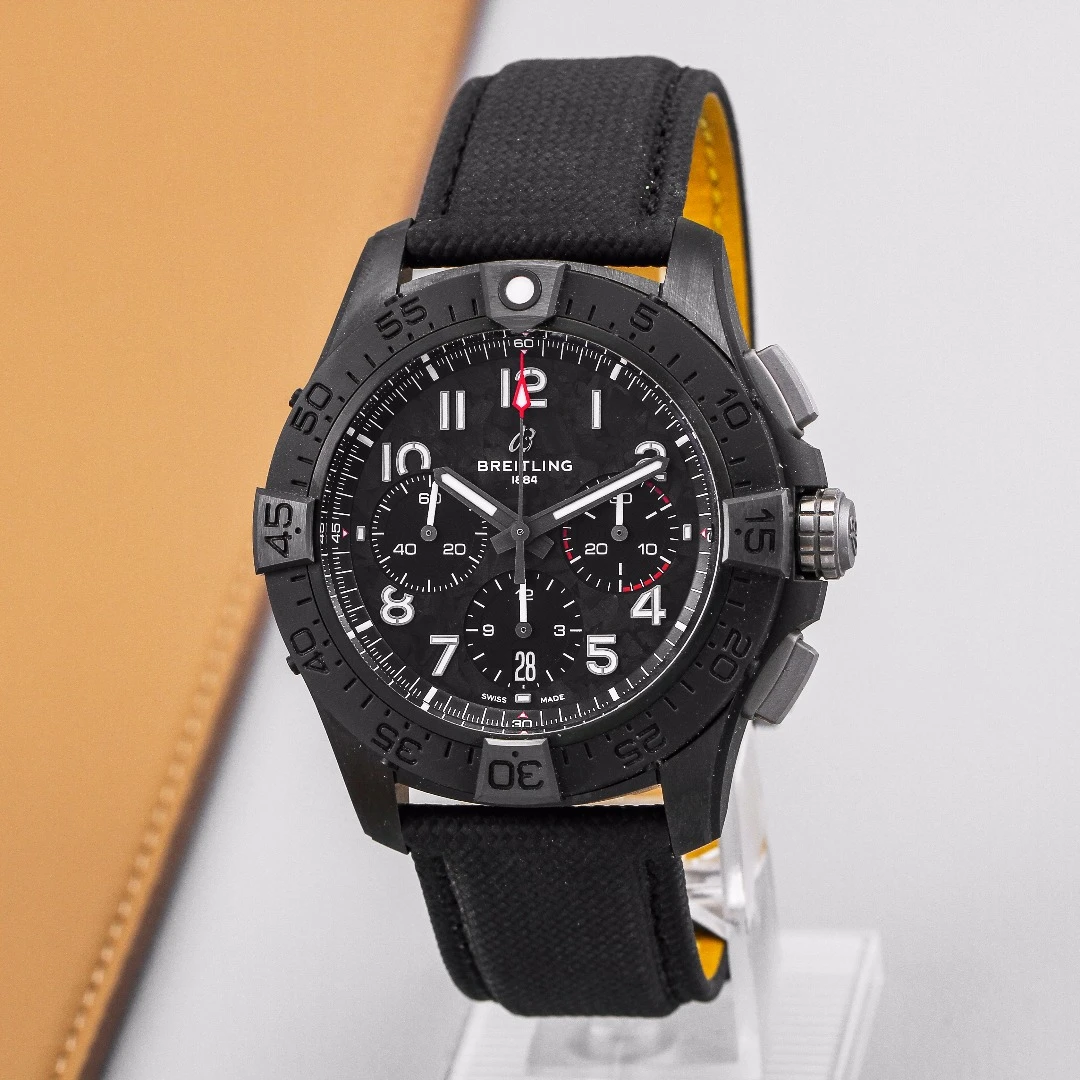 99新 BREITLING/百年灵 复仇者系列SB0147101B1X1黑陶瓷