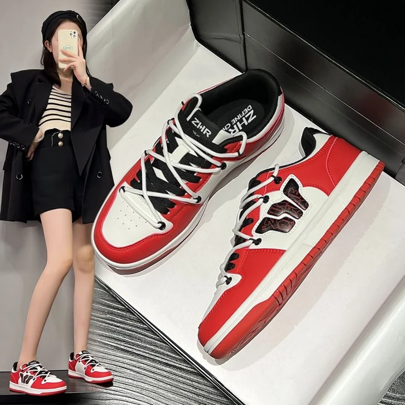 ZHR拼色双带板鞋女2025新款多巴胺小白鞋低帮休闲学生运动鞋潮鞋