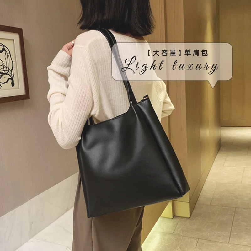 潮韩版潮流斜挎包大容量单肩包学生手提女包