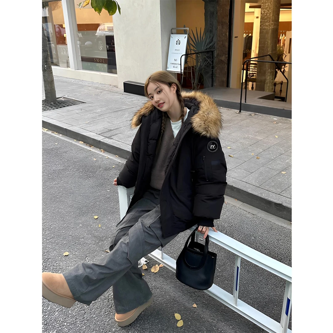 芙沿短款大毛领派克羽绒服女款2025冬季新款保暖小众加厚情侣外套