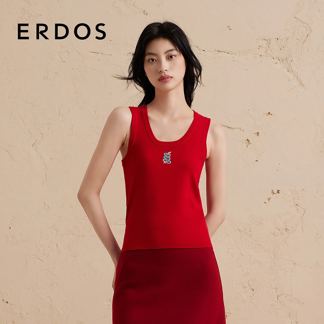 ERDOS 正红色绒毛精纺背心生肖装饰刺绣【曼舞新春（生肖系列）】