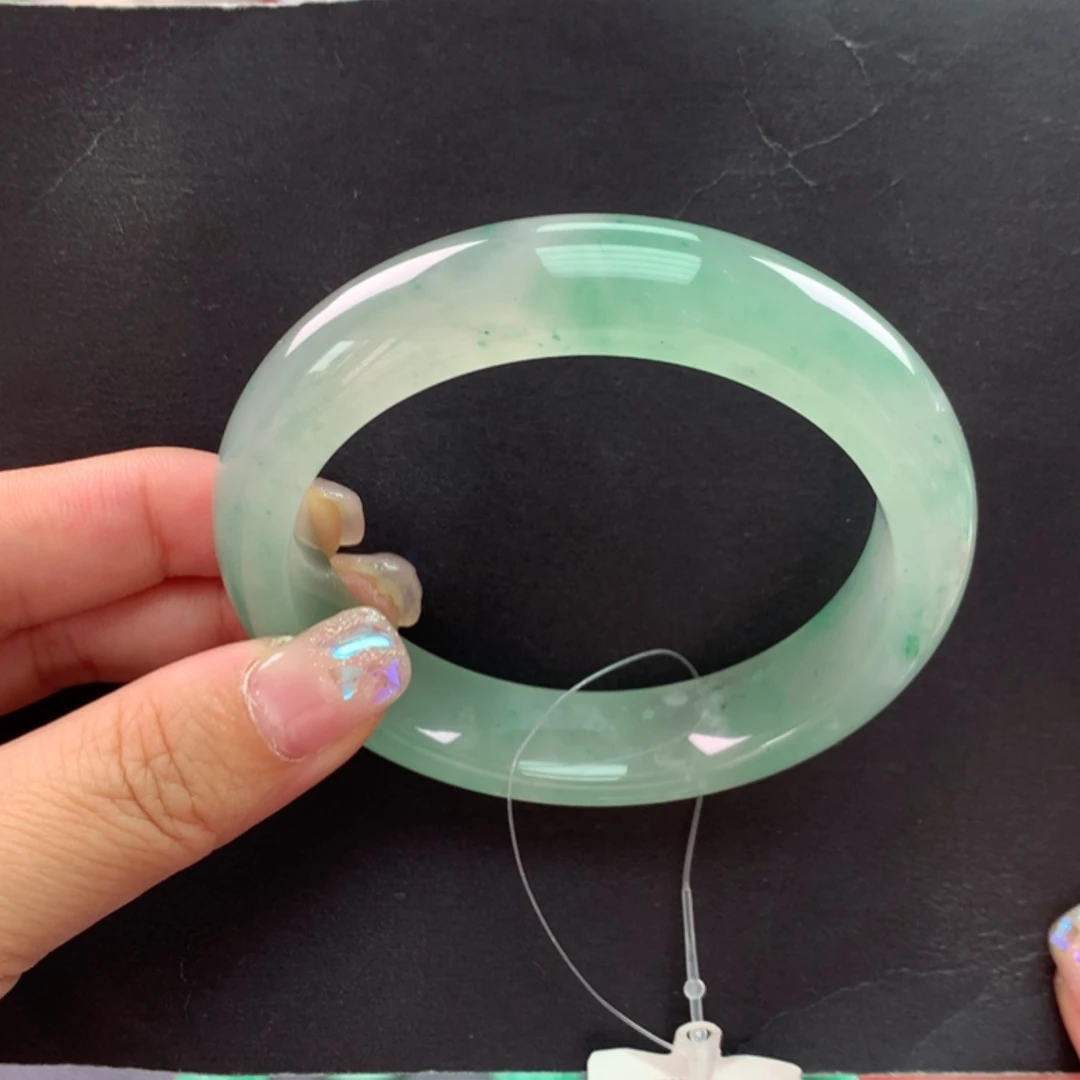 【闪购商品】石英质玉手镯未镶嵌