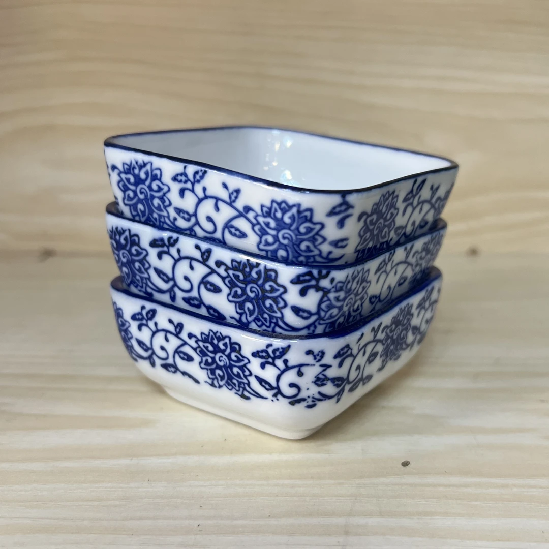 景德镇高温青花釉下 小号酱油调料碟 三个装