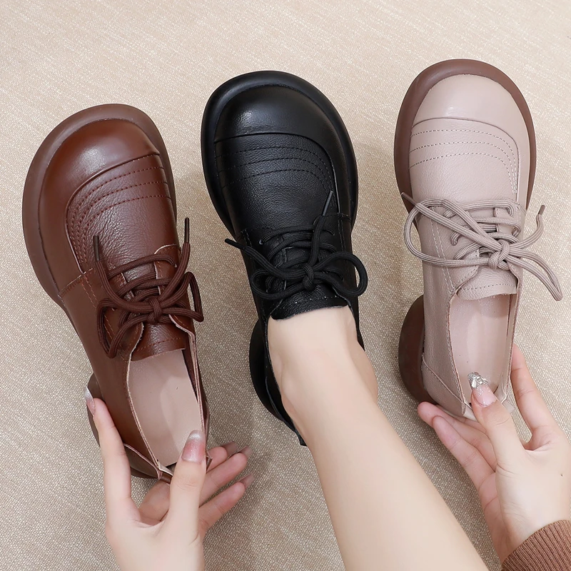 春秋真皮软底妈妈鞋舒适防滑中老年平底鞋子圆头复古女鞋系带单鞋