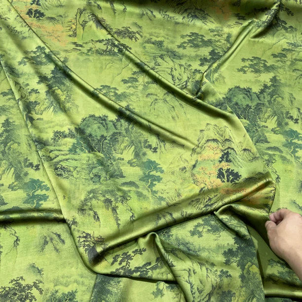 精品重垂丝滑铜氨醋酸布料青松山水