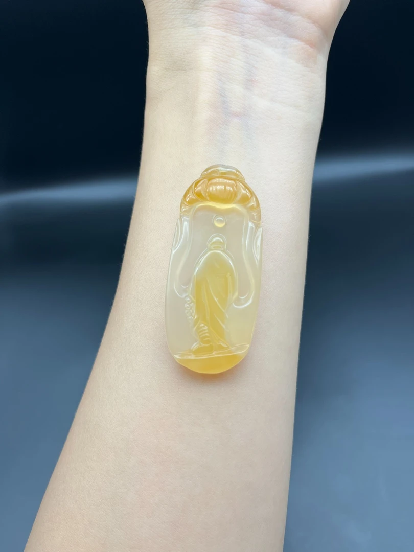 玛瑙玉髓 俏色悟道  （搭配挂件绳）颈饰挂件 多样性发货拍一发一