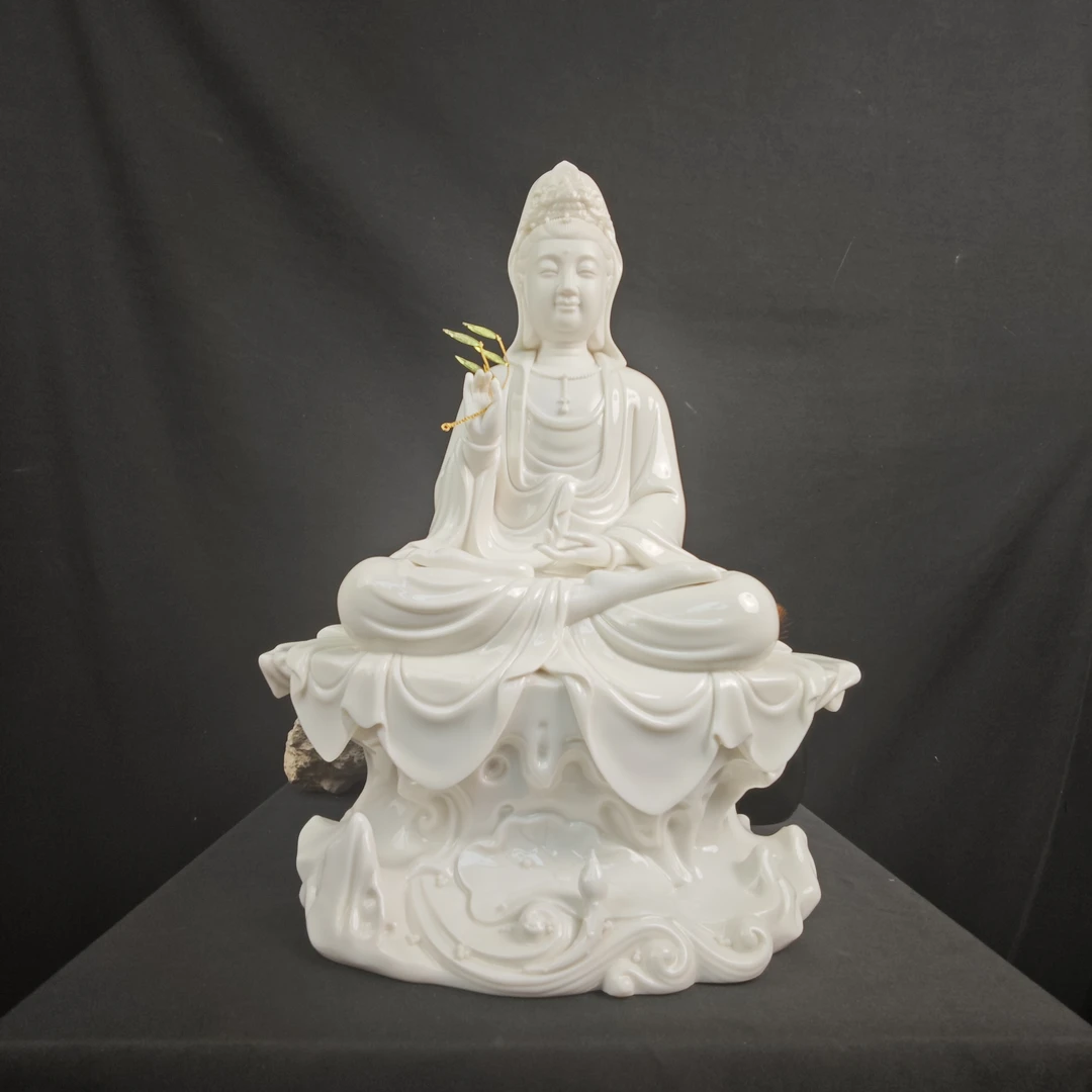 白瓷带岩观音玄关书桌茶台柜子摆件