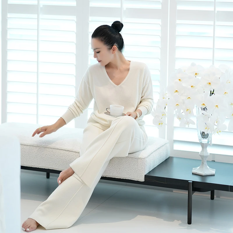 SIQIYOUNG&DONGLI联名款 青山疏影-山羊绒V领打底衫/DWCS3482AX