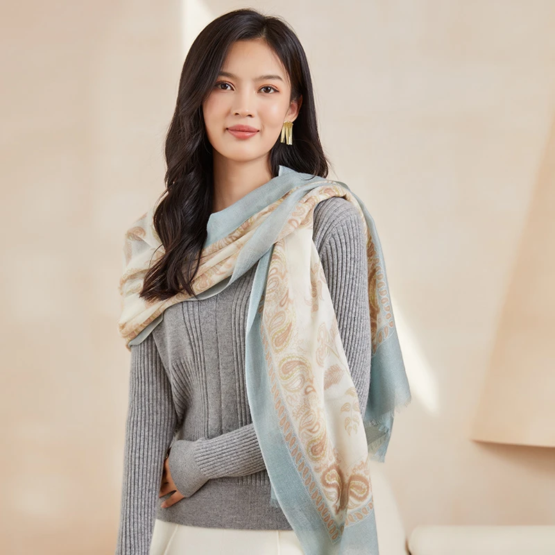 东黎 山羊绒 女士戒指绒双面印花披肩时尚百搭通用丝巾2145