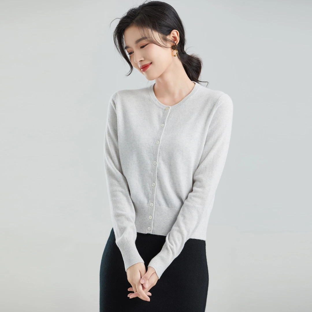 （达人）东黎 小山羊绒 流光风女士秋冬季针织短款圆领开衫 22C056