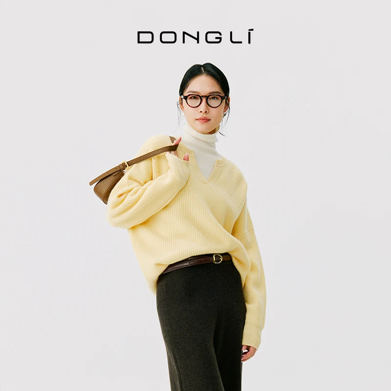 东黎 小山羊绒 女士秋冬季针织T恤V领挑孔羊绒纯色时尚套头衫4727