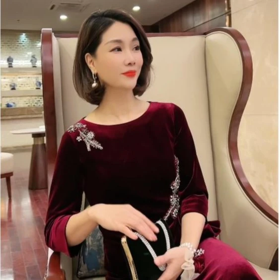 0032喜妈妈新中式连衣裙金丝气质高端秋冬红色长款显瘦时尚连衣裙