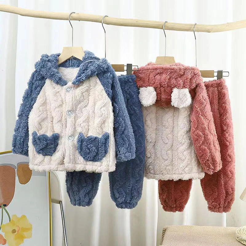 秋冬款儿童连帽法兰绒睡衣套装中大童加厚保暖家居服男童女童睡衣