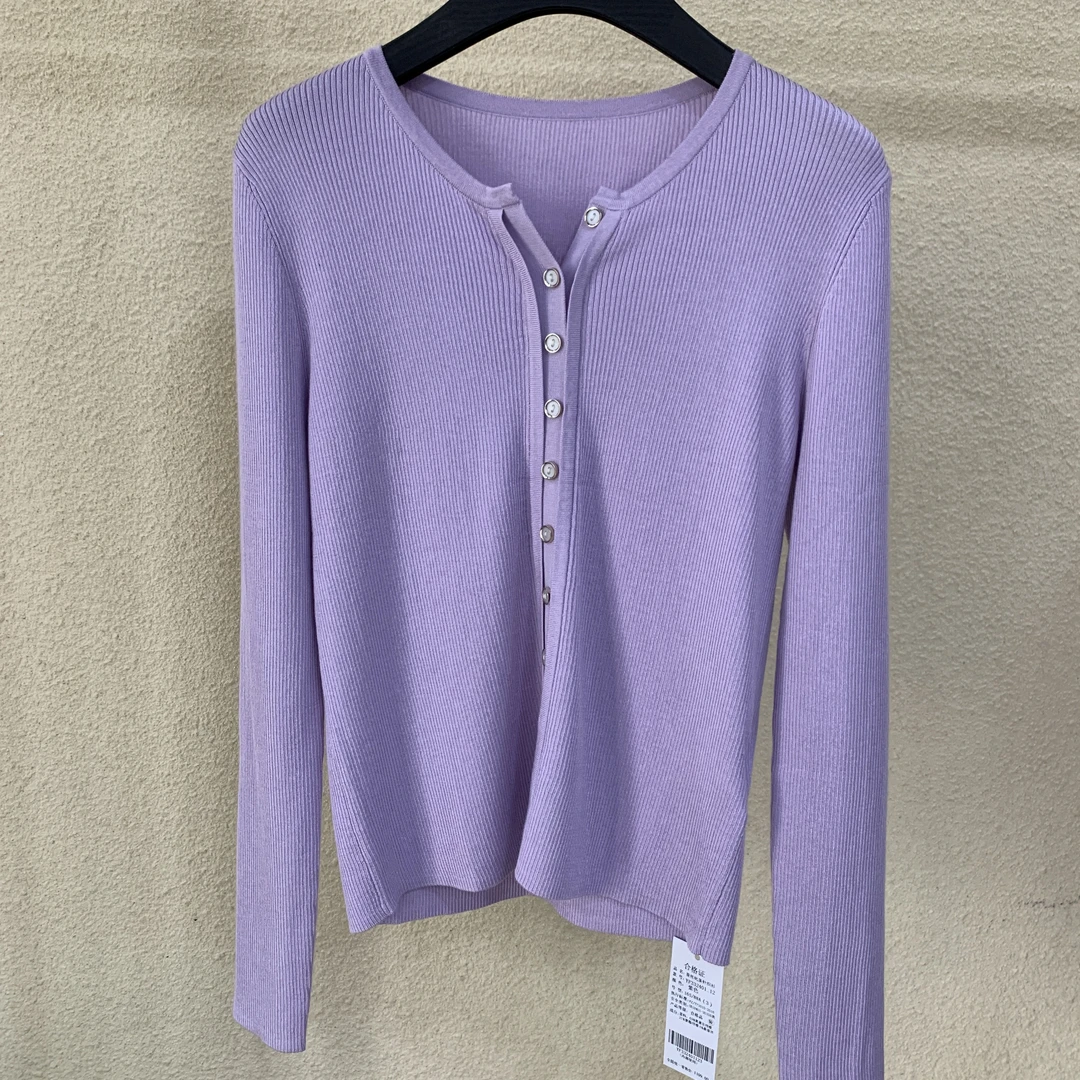 高端V领长袖显瘦针织衫