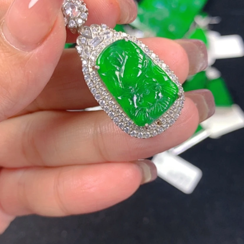 【闪购商品】翡翠吊坠(不含链)银S925镶嵌