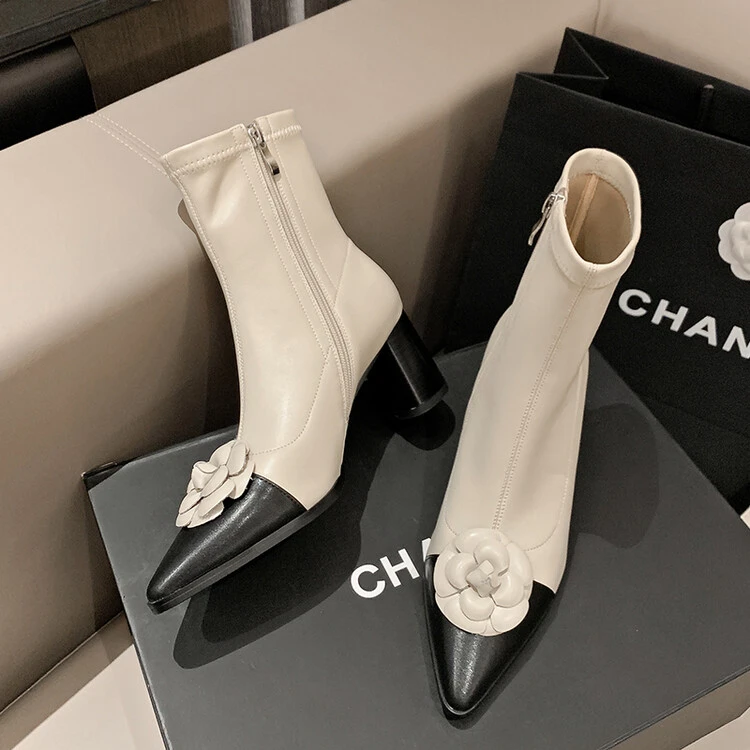 小香风真皮山茶花尖头高跟短靴女2025新款法式粗跟加绒弹力瘦瘦靴