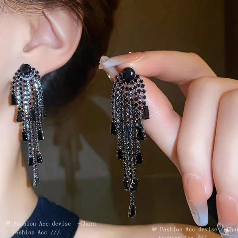 合金耳饰 气质个性长款耳环精致重工流苏小众设计感耳环超闪百搭