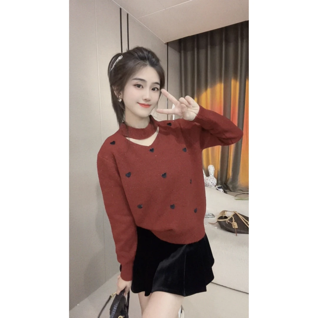 设计感镂空挂脖立体爱心上衣早秋装甜美减龄显瘦慵懒针织衫毛衣女