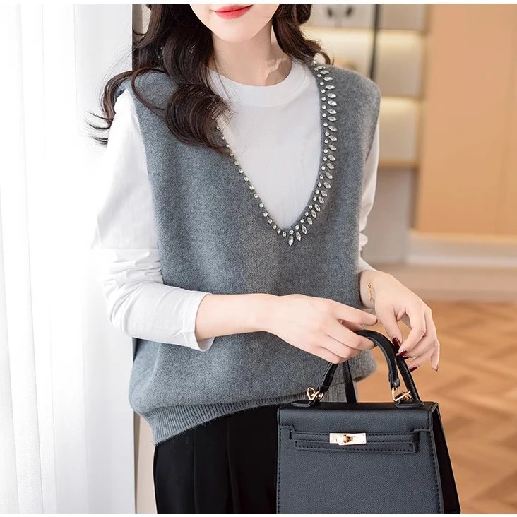 23112-【晶姐优选】带钻针织背心针织无袖薄款马甲女上衣春秋