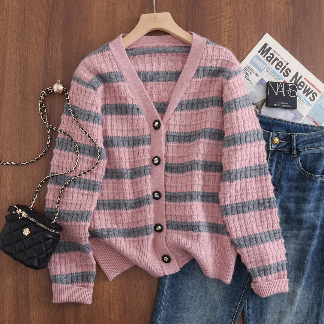 25203-浣熊绒【晶姐优选】针织时尚开衫外套女条纹上衣宽松外穿秋冬