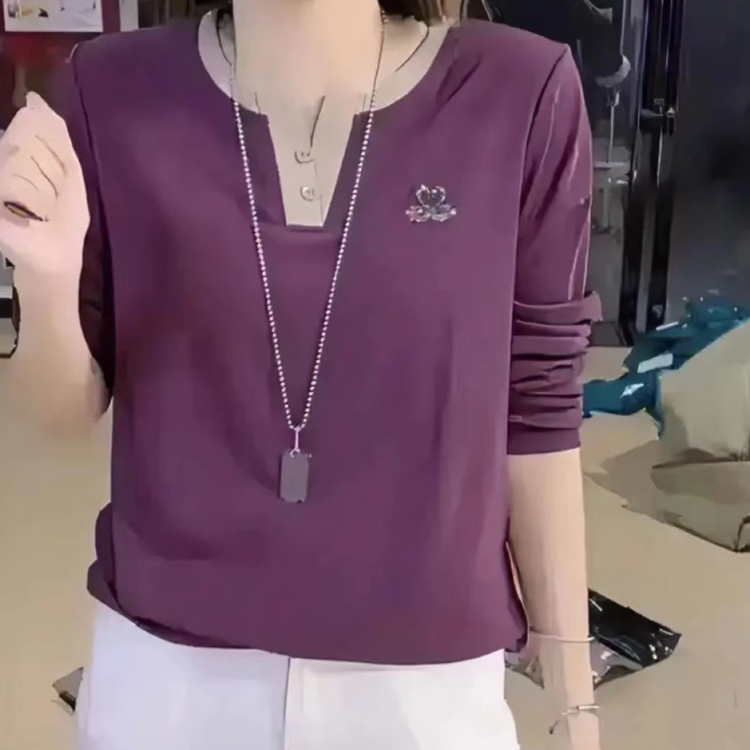 秋季新款百搭剪刀领打底衫遮肉显瘦不挑人