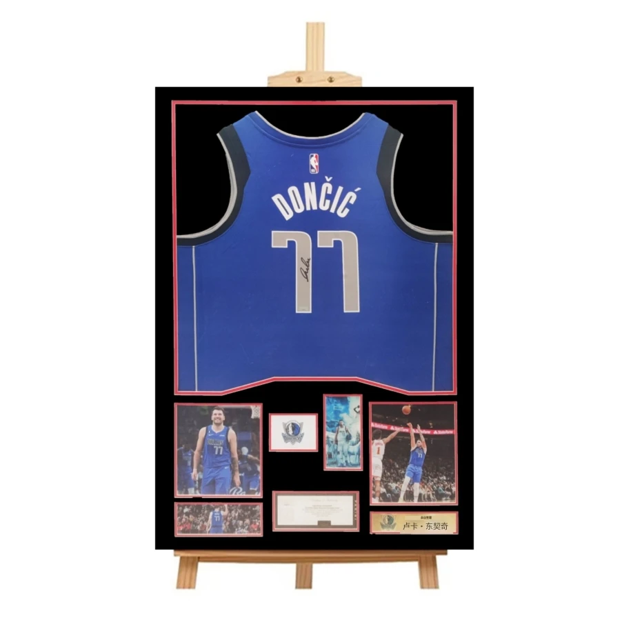 【铭人堂】NBA-东契奇亲签独行侠75周年版本球衣装裱(含PANINI证书)