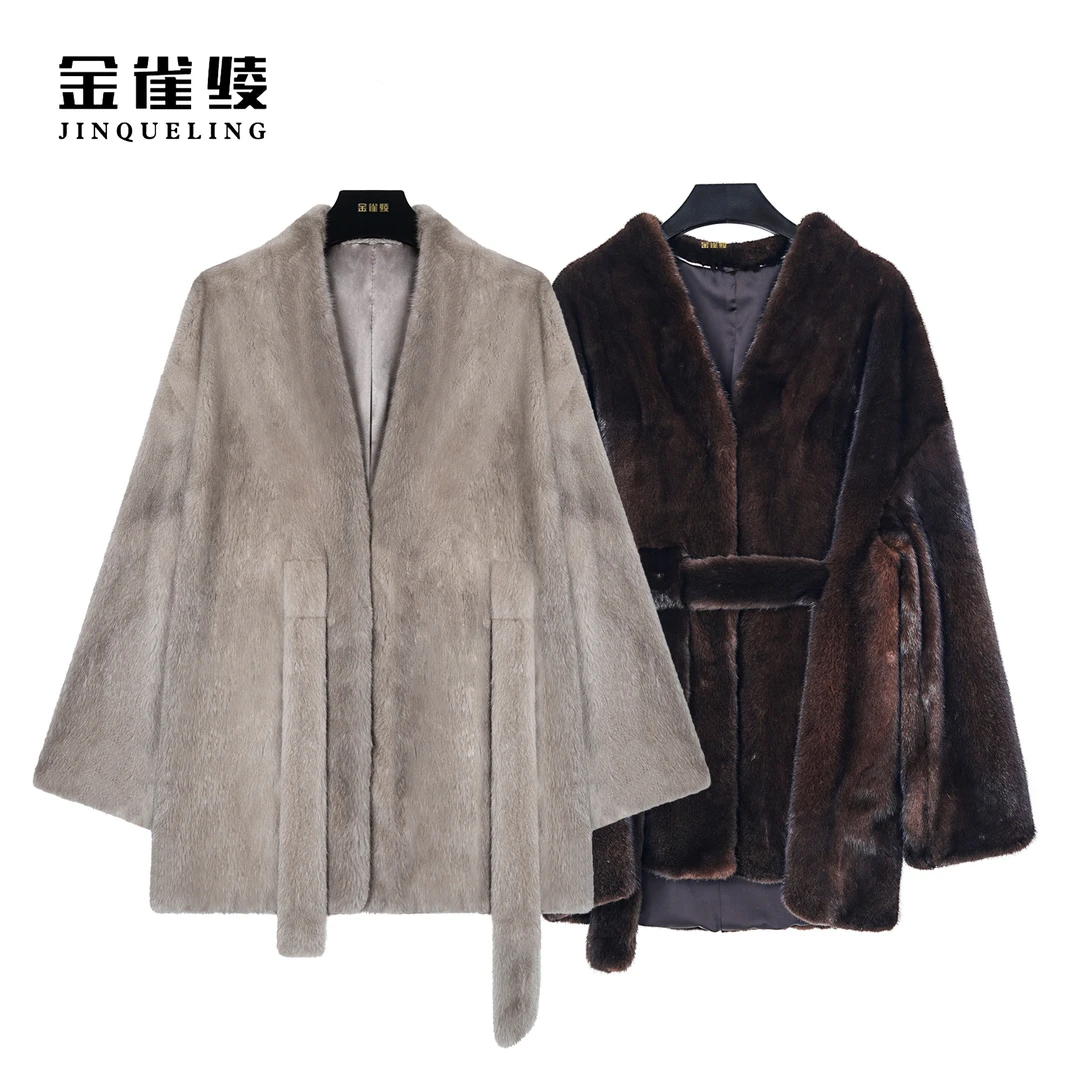 金雀绫【冬日布拉格】冬季新款水貂皮草V领短款外套K0190