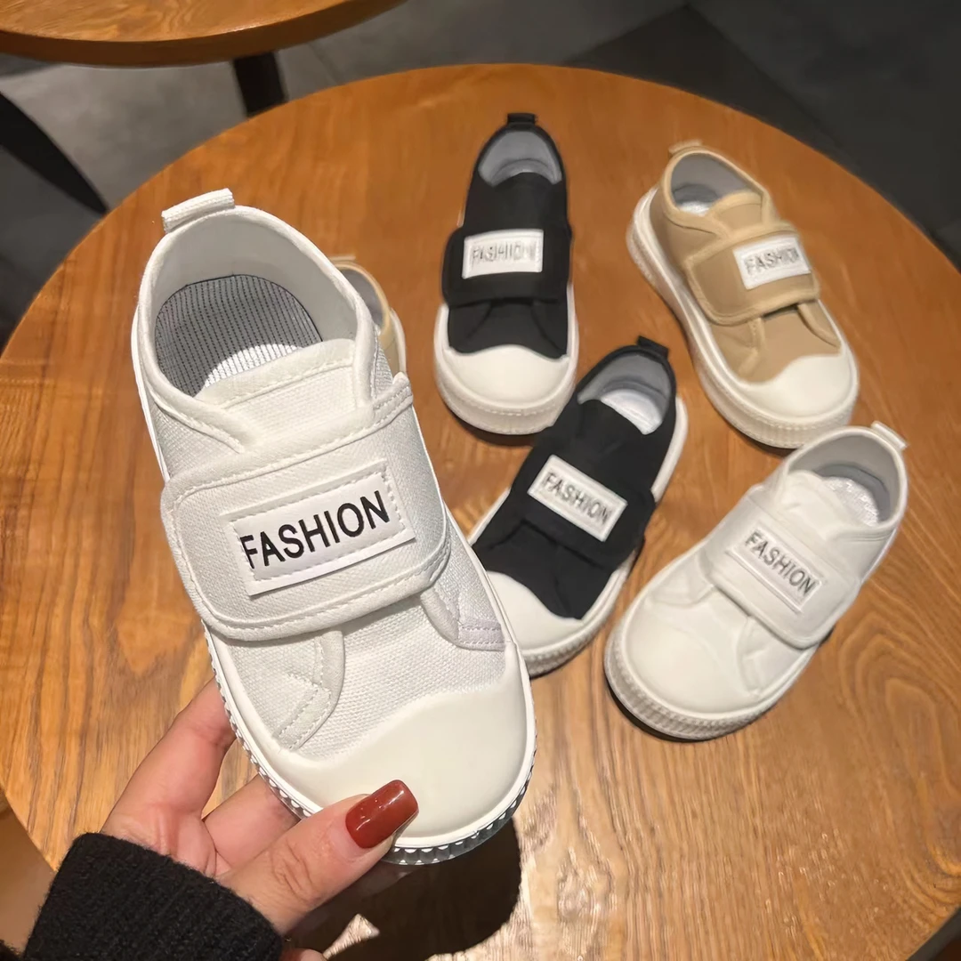 儿童2023春夏新款女童软底百搭潮流帆布鞋男童休闲鞋板鞋低帮2108