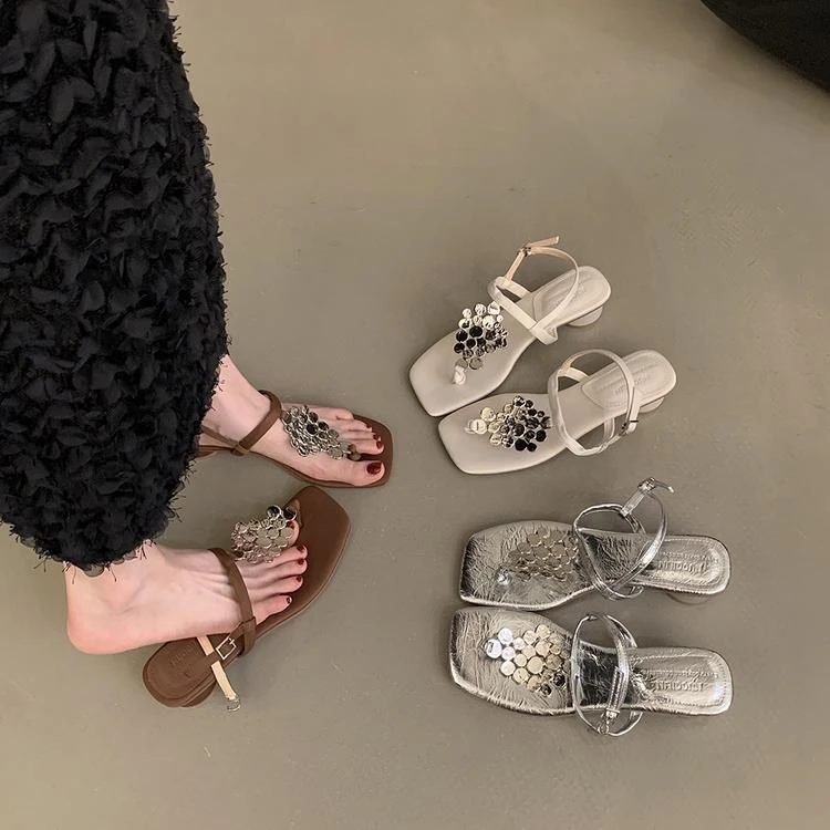 设计感粗跟银色凉拖鞋女鞋夏季2024新款法式凉鞋罗马鞋时尚沙滩鞋