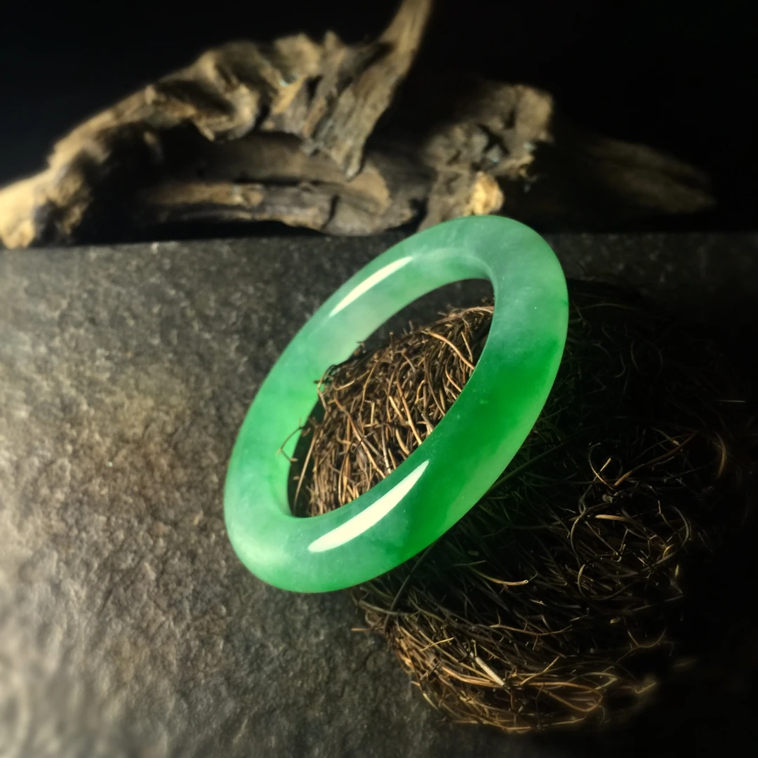 【圈口测量 新手必读】天然A货翡翠手镯满圈冰绿