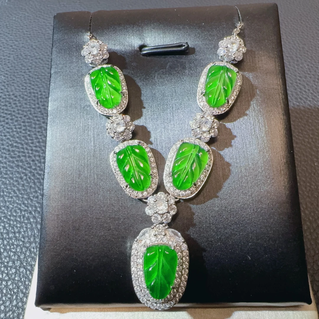 天然a货翡翠阳绿树叶项链晚装链气质轻奢时尚重工精致精美0380