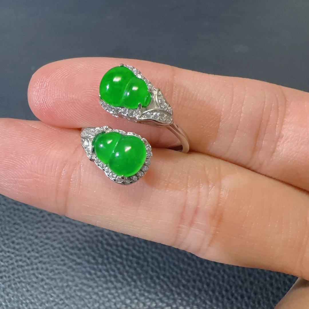 双生花葫芦戒指天然a货翡翠阳绿葫芦蛋面女款气质绿色s925银