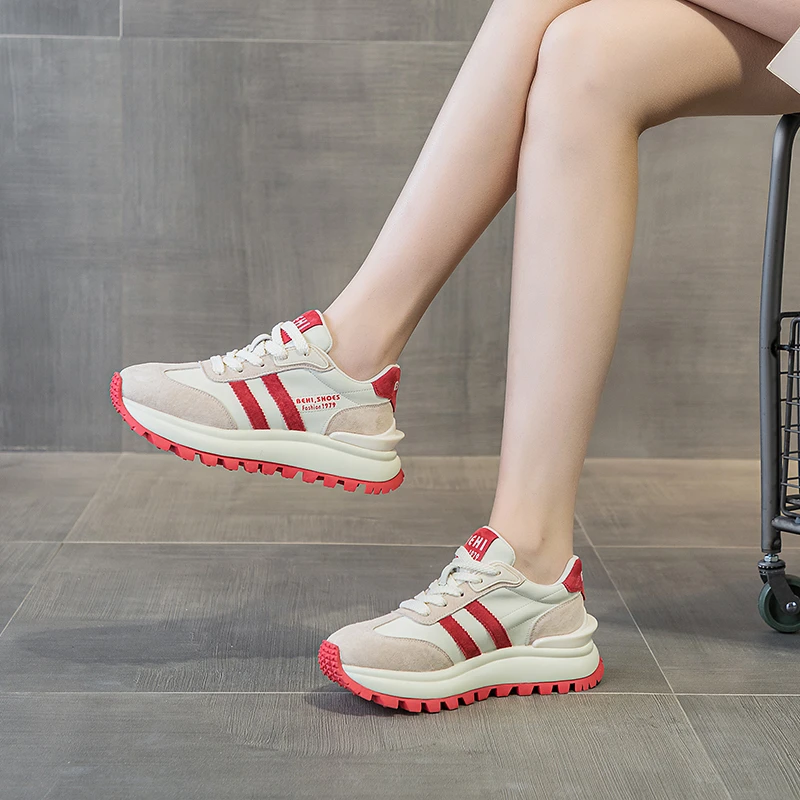 真皮阿甘鞋女2025年新款网红百搭休闲鞋增高春季运动女鞋单鞋女士