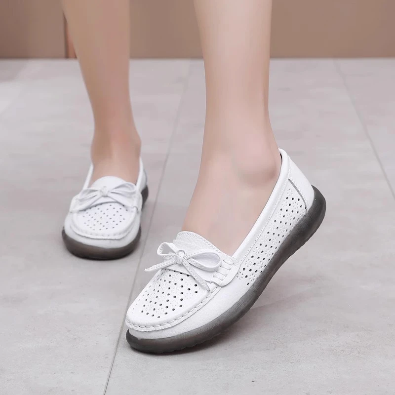 夏季真皮镂空透气单鞋百搭平底妈妈鞋软底防滑凉鞋休闲鞋舒适