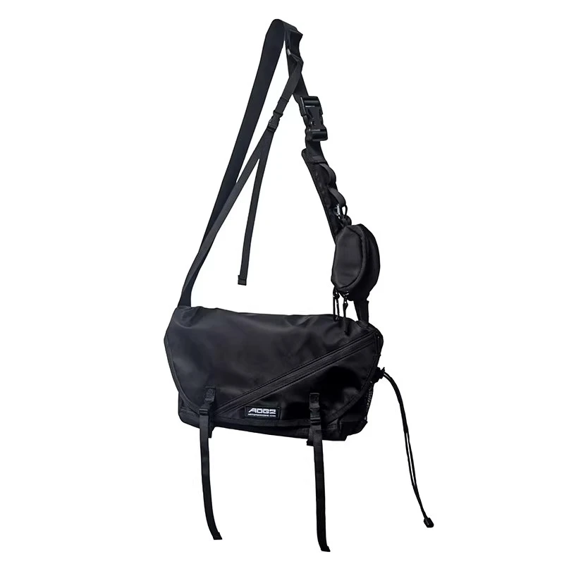 机能风情侣单肩斜挎包