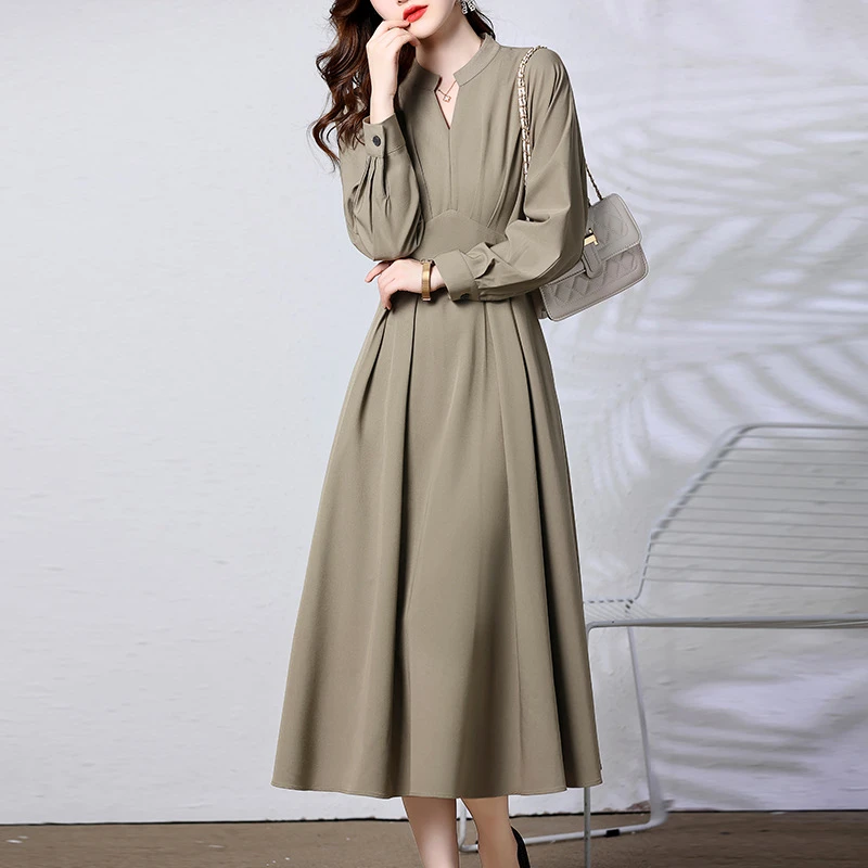 2022秋季新款法式高级感轻熟风气质收腰长裙子长袖纯色连衣裙女