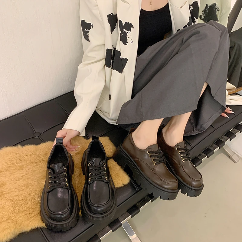 圆头粗跟英伦风系带小皮鞋女2024春季新款复古百搭法式玛丽珍单鞋