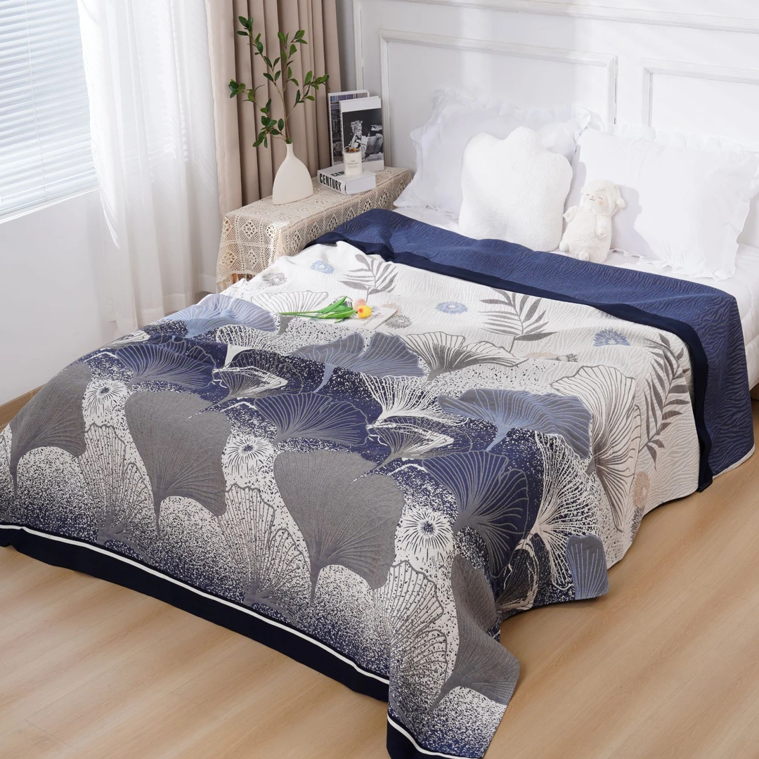 纯棉舞动银杏叶床盖230*250不起球不掉色不缩水草木染新疆长绒棉