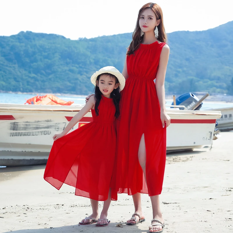 大红色春夏季韩版时尚亲子装沙滩裙母女装长裙海边度假公主连衣裙