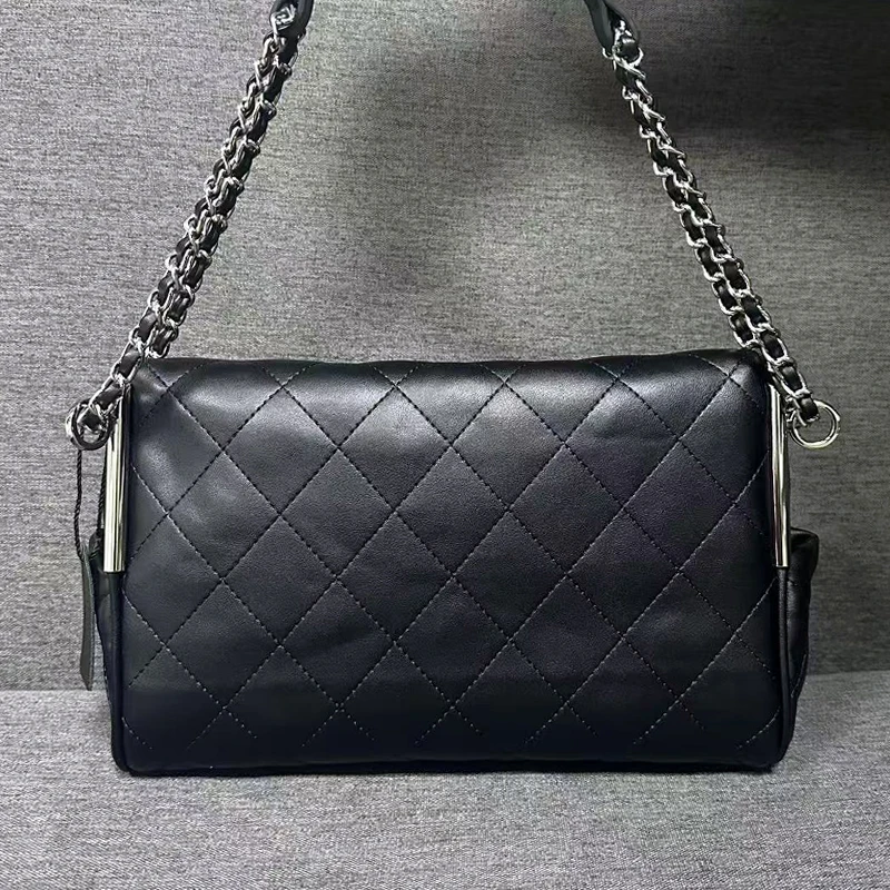 2024秋冬新款  菱格绣线单肩斜跨腋下包C82466黑色（配礼盒）