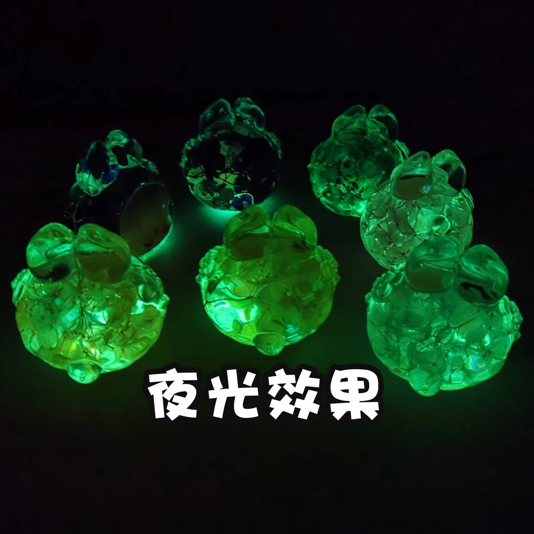 1【直播拆萌萌兔】巨无霸可爱微景观夜光梦梦兔创意树脂DIY饰品摆件